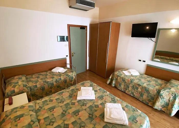 Hotel Diplomatic - Bianchi