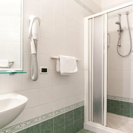 Hotel Diplomatic - Bianchi Cesenatico
