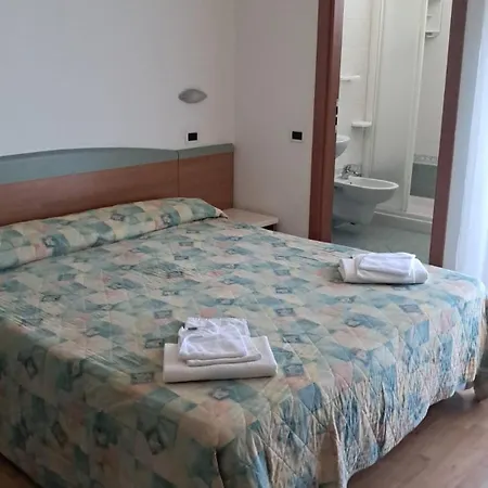 Hotel Diplomatic - Bianchi